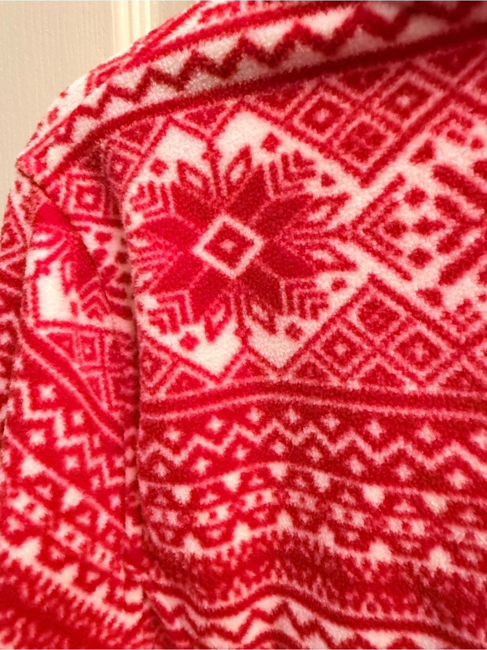 Lands end Red & White snowflake Half-Zip Fleece Pullover. Size Large - Picture 5 of 6
